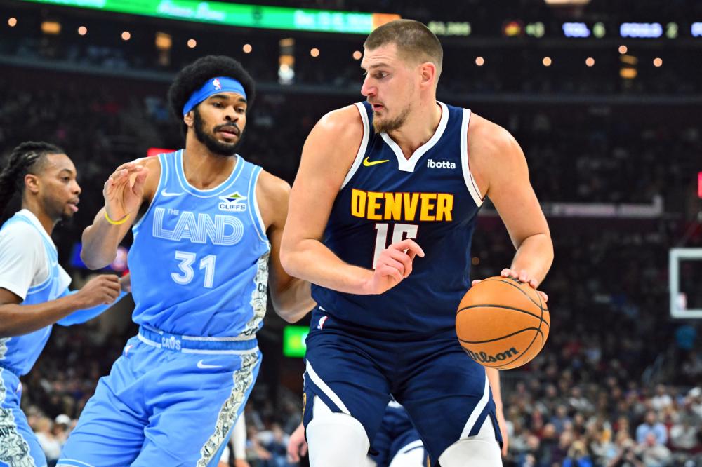 均占据明显 均占据明显